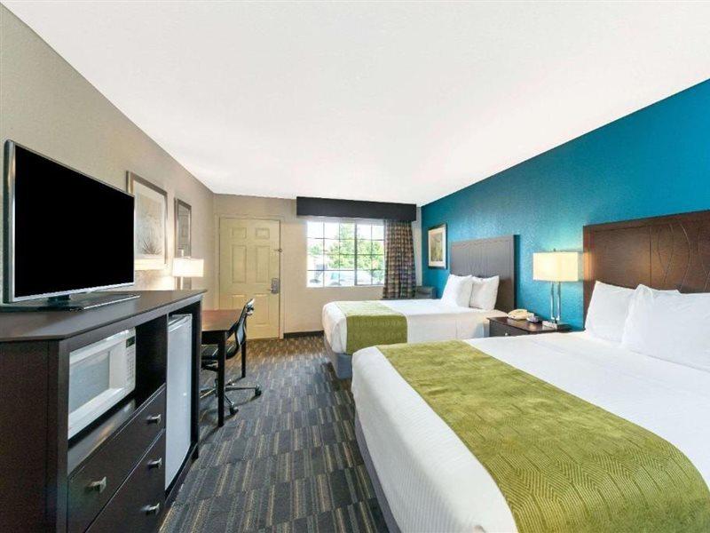 Days Inn By Wyndham Snyder Bagian luar foto