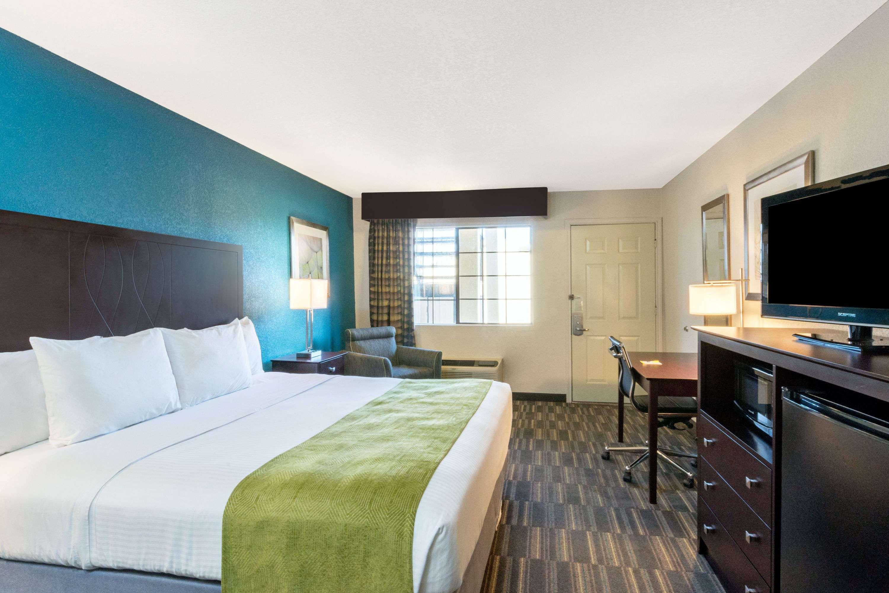 Days Inn By Wyndham Snyder Bagian luar foto