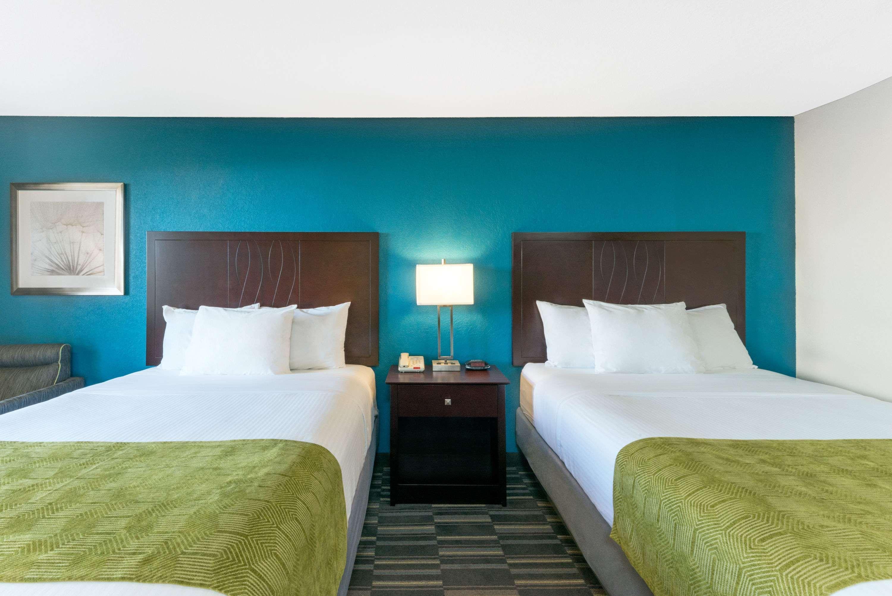 Days Inn By Wyndham Snyder Bagian luar foto